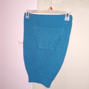 Women's clothing and  jewelry. Email me at deborahcollins504@gmail.com